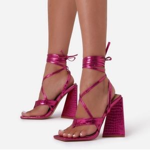 STRAPPY LACE UP SQUARE TOE SCULPTURED FLARED BLOCK HEELS